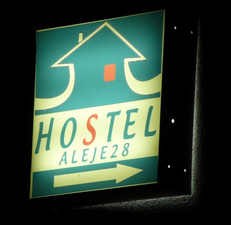 Hostel Aleje 28 Краков Экстерьер фото
