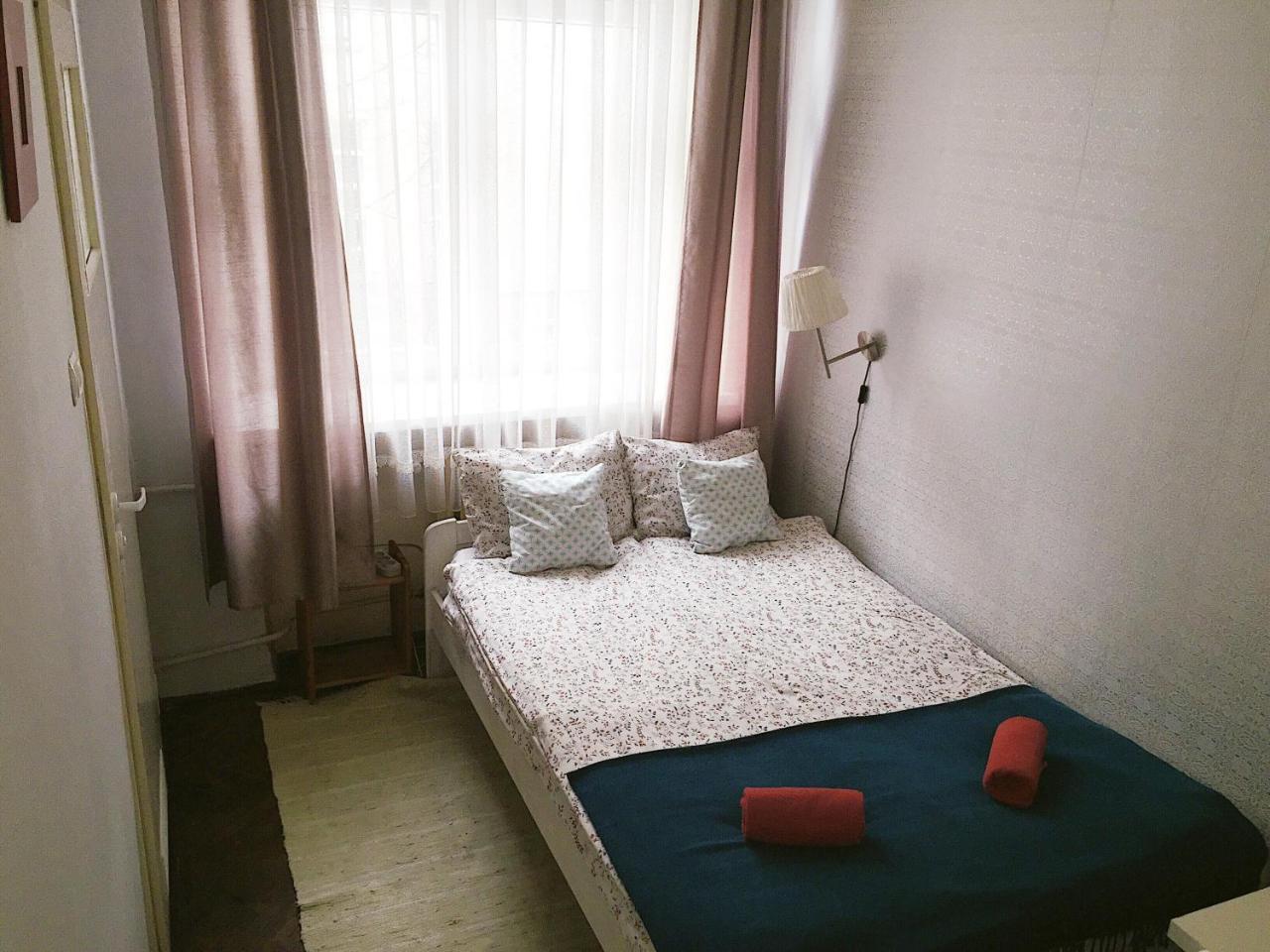 Hostel Aleje 28 Краков Экстерьер фото