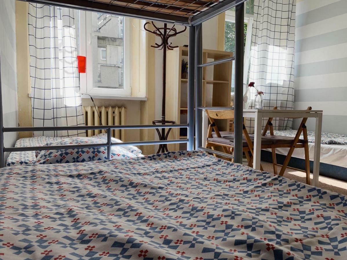 Hostel Aleje 28 Краков Экстерьер фото